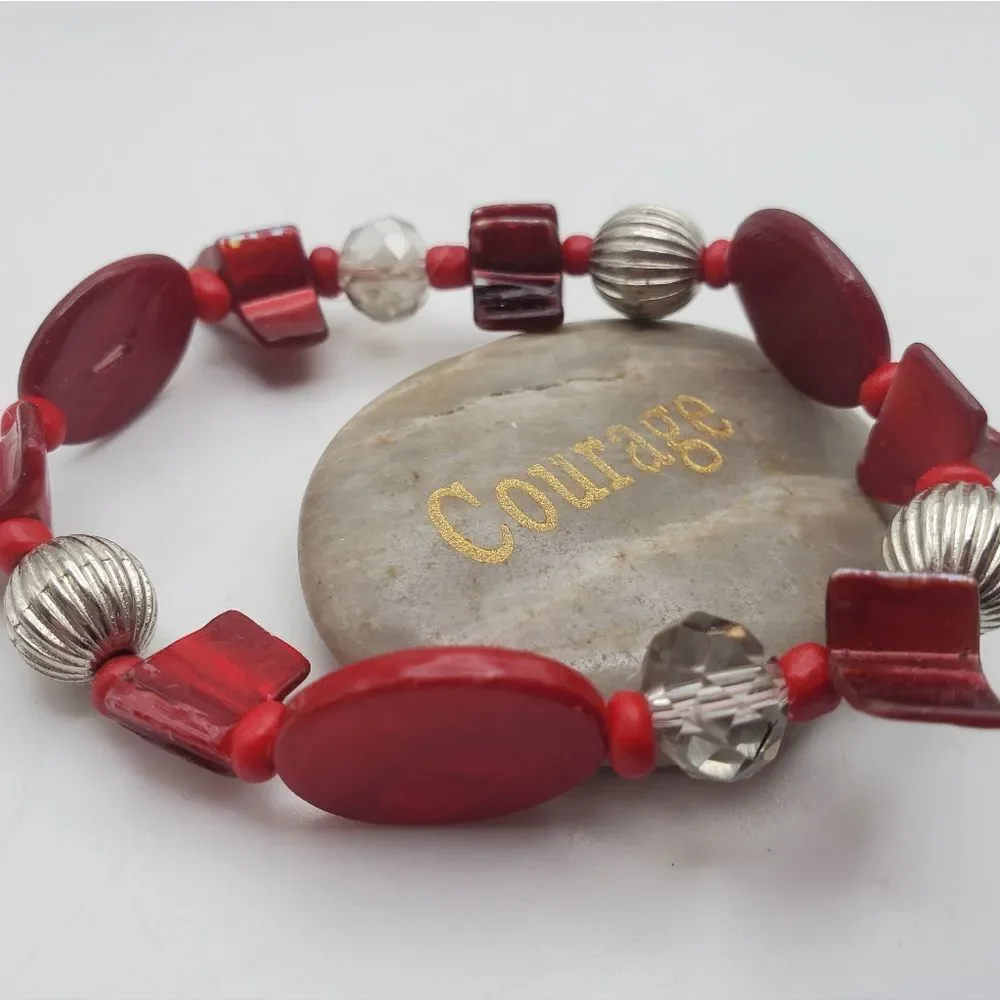 Mother of pearl disco shell‎ red bracelet - Picture 2 of 2